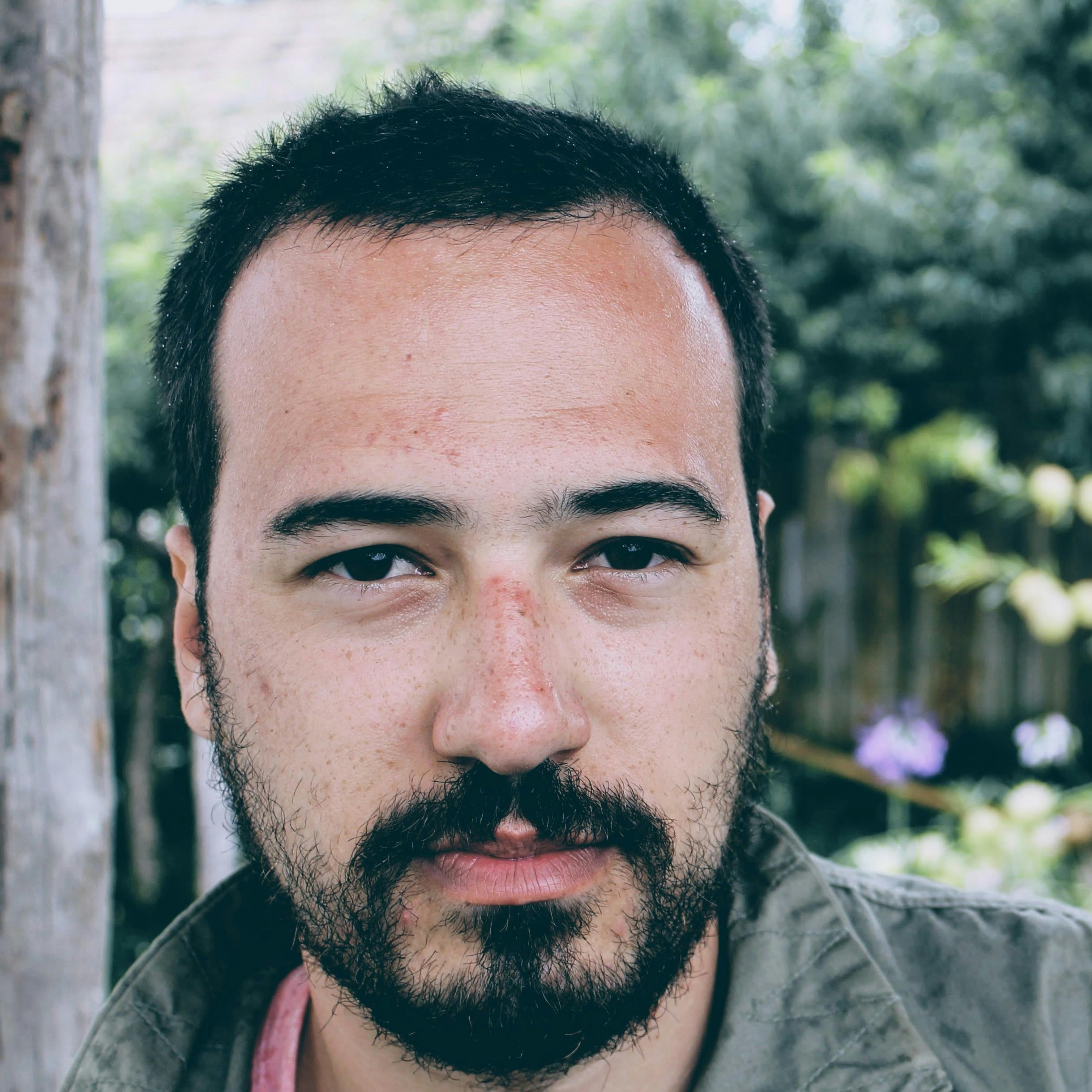 <em>Mario J.</em>